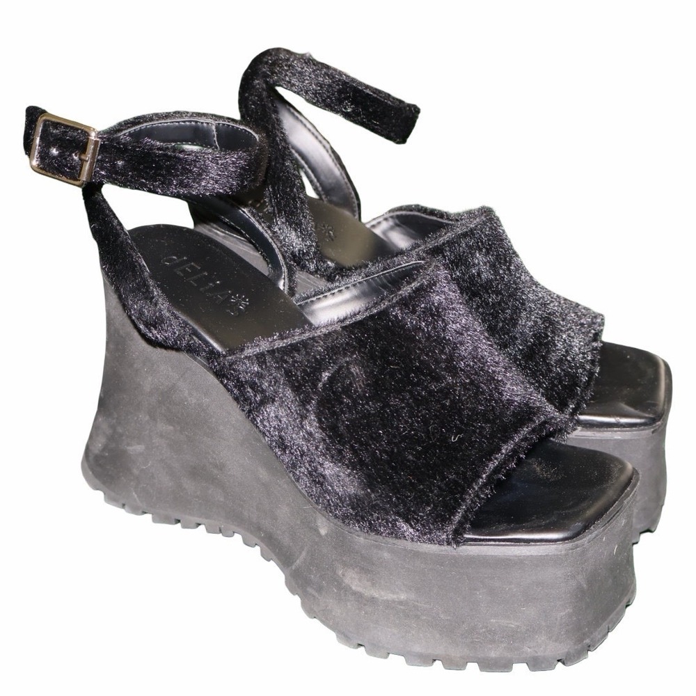 dELIA*s by Dolls Kill Ahead Of The Game Black Platform Sandals. Y2k Size 7‎